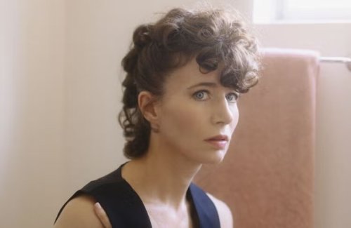 Comment Miranda July a libéré la parole des Américaines avec son roman « À quatre pattes » ?