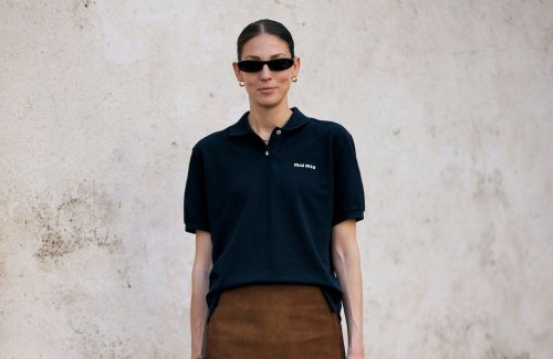 La mini-jupe, star de la saison : 6 façons de la porter avec style