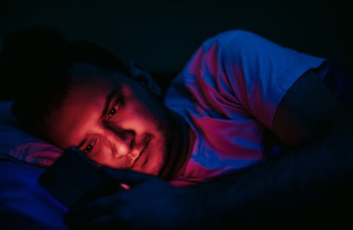 « Je n’arrive plus à rencontrer des hommes autrement et sans sexe » : sur Grindr, la santé mentale en berne