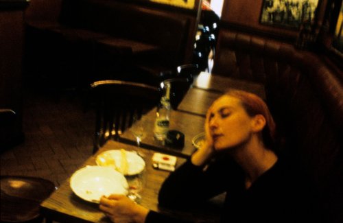 « L’alcool est une solution pour surmonter l’insurmontable » : les femmes brisent le silence sur l'addiction