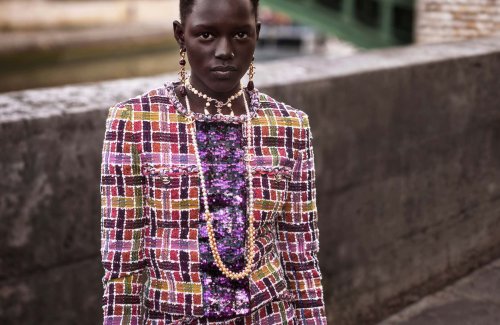 3 choses à retenir du défilé Chanel Métiers d’Art à Dakar