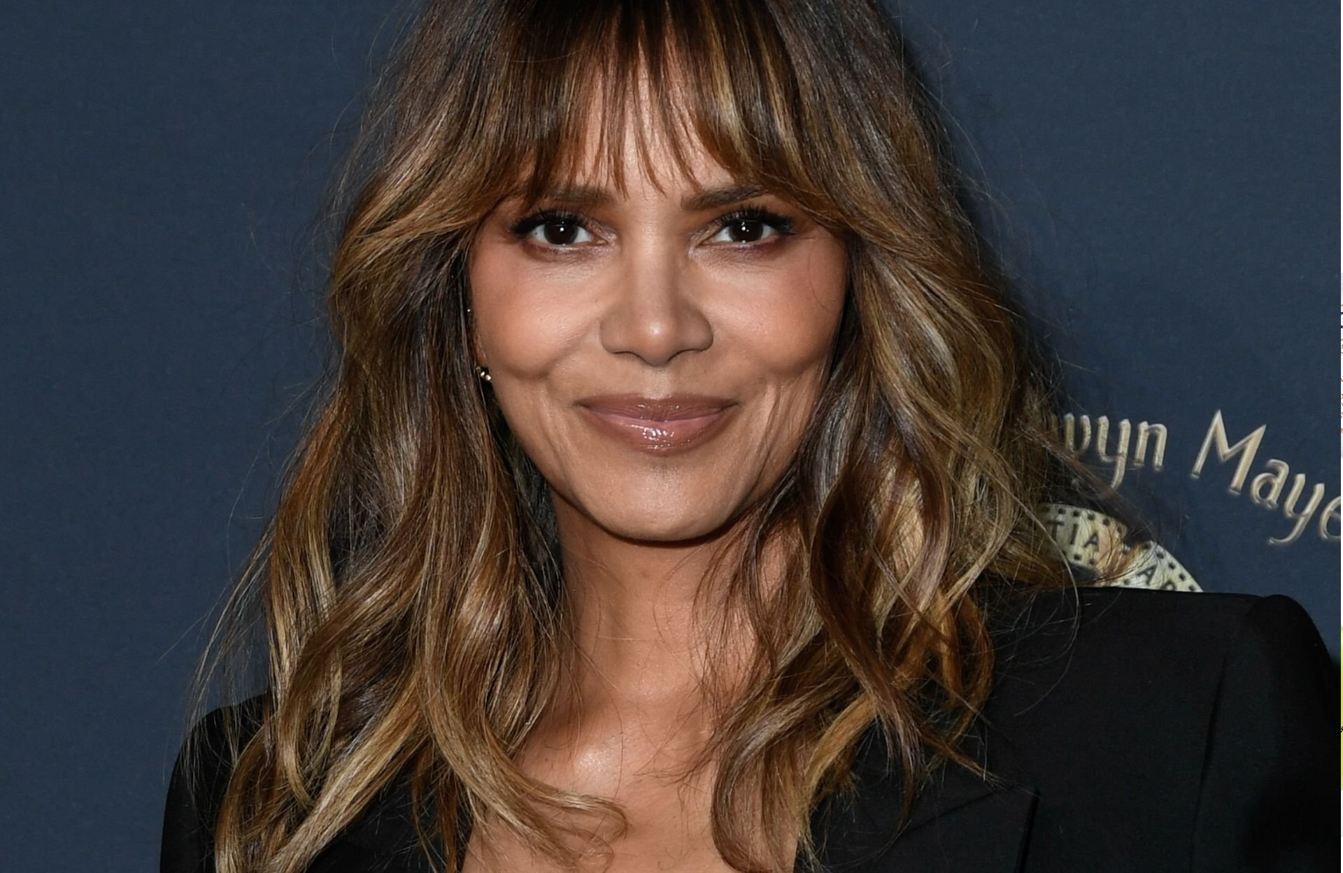 Frange après 50 ans : les plus belles inspirations des stars