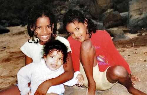 Malika Louback : le top model nous ouvre son album photo de famille