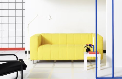Comment adopter le « primarycore », la tendance que l’on va voir partout en 2025 ?