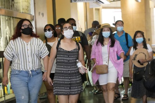 San Diego Infectious Disease Expert Advises Indoor Mask Wearing, Even If You're Vaccinated