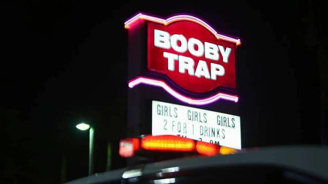 He's in love with a stripper: Watch this marriage proposal at the Booby Trap  in Miami | Flipboard