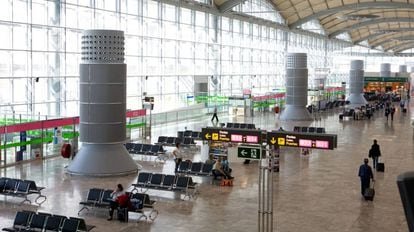 Los aeropuertos españoles estrenan el wifi gratuito, sin publicidad y de alta velocidad