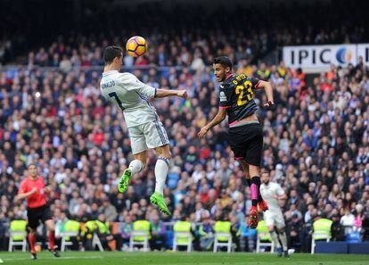 El Real Madrid derrota al Espanyol y Bale marca en su regreso