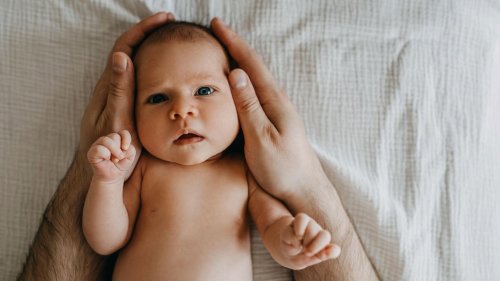 Bluterguss am Baby-Kopf: So entsteht das Kephalhämatom bei der Geburt
