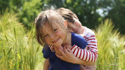 Studie zeigt: Wer mit Geschwistern aufgewachsen ist, hat seltener Verhaltensstörungen