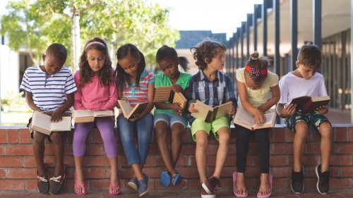 Kinderbuch-Tipps: 18 Bücher über Geflüchtete und Integration, die Kindern jetzt verstehen helfen