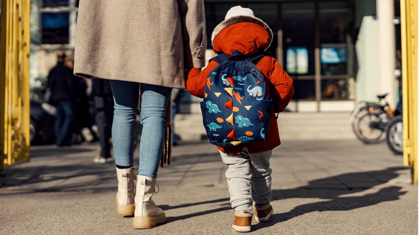 Ganztags in die Kita Studie: Wirken sich lange Betreuungszeiten negativ auf Kinder aus?