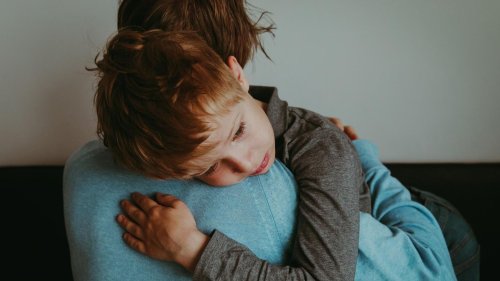 "Mama, bist du traurig?" Warum wir unseren Kindern ehrlicher antworten sollten, als wir denken