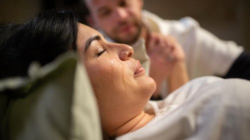 Männer stören die Mutter? "Ich hätte die Geburt niemals alleine geschafft!"