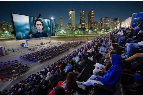 Vibra Open Air 2023: Cinema, Música e Diversão ao Ar Livre no RJ