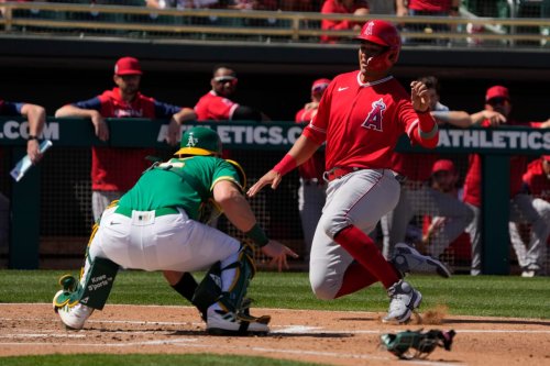Yankees sign interesting power-hitting first baseman to MiLB deal