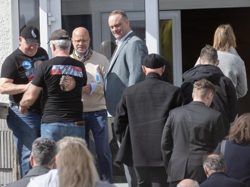Mittelsachsen: AfD-Abgeordnete treffen Neonazis