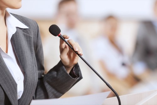 How to Become a Master Speaker and Presenter