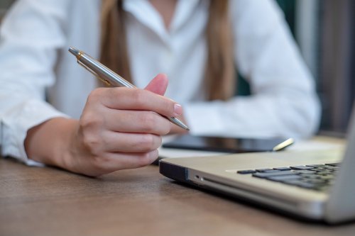 How to Write Quality Content for E-Commerce Website 10x Faster