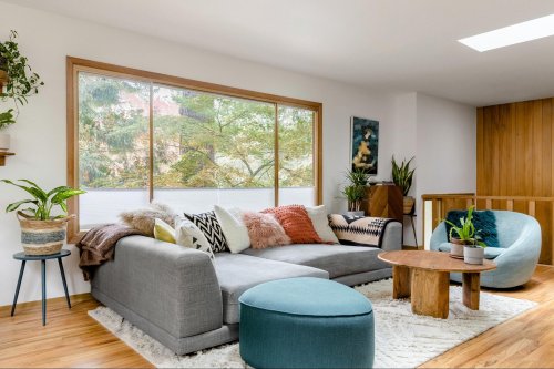 People Are Making Tons of Money With Airbnb Who Don't Even Own Property. Here's How.
