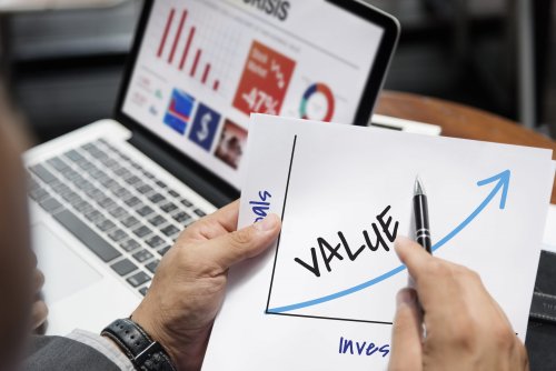 4 Outperforming Value Stocks to Add to Your Portfolio
