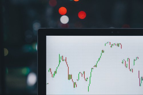 Looking to Invest on the Side? Learn Quantitative Trading Skills in This 7-Course Bundle.