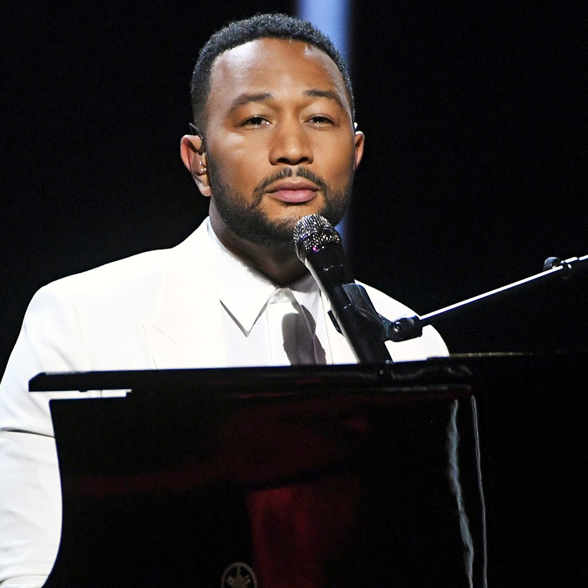 John Legend Dedicates 2020 Billboard Music Awards Performance to Chrissy Teigen After Pregnancy Loss