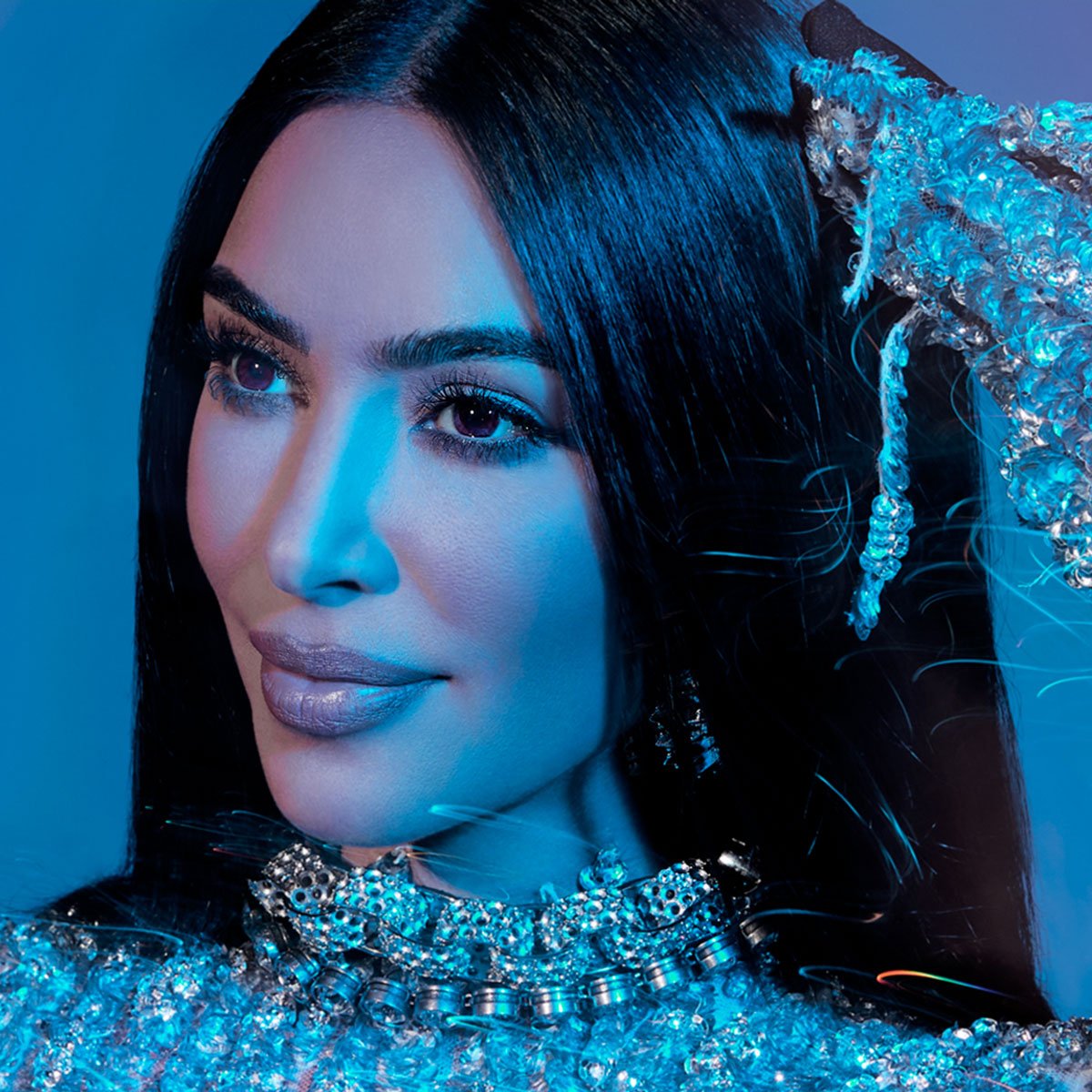 Kim Kardashian's 2021 People's Choice Awards Look Proves Why She's a Fashion Icon