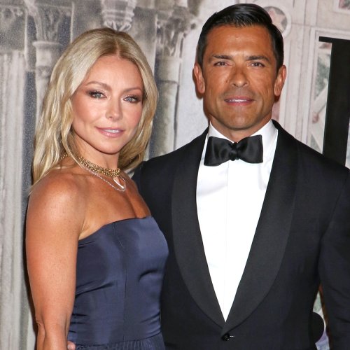 Kelly Ripa Details Her "Ludicrous" Sex Life With Husband Mark Consuelos
