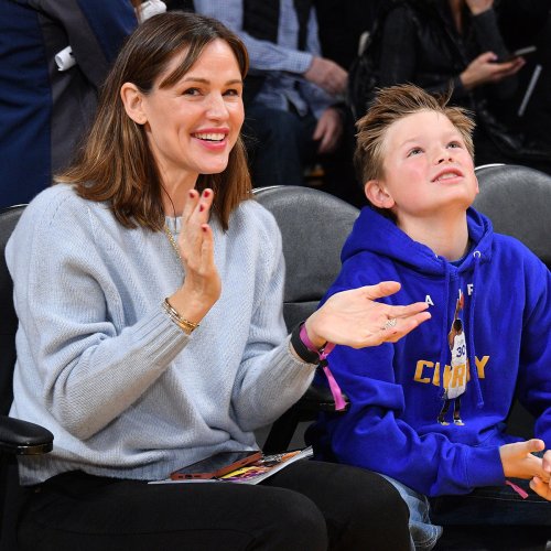 Jennifer Garner and Son Samuel Affleck Have a Slam Dunk Night Out at