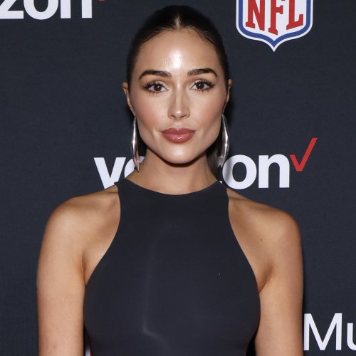 Pregnant Olivia Culpo Details "Intense Bleeding" From Blood Clot in Uterus During First Trimester