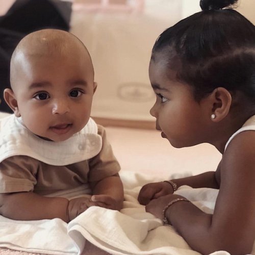 True Thompson and Psalm West's Impromptu Photo Shoot Will Melt Your Heart