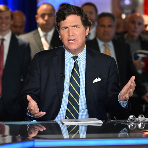 Fox News Announces Tucker Carlsons Departure In Surprise Message Flipboard 