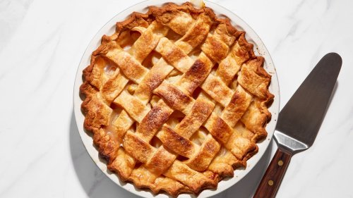 Lattice-Crust Pear Pie
