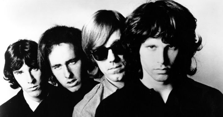En la noche más salvaje de The Doors, Jim Morrison preguntó al público: “¿Queréis ver mis genitales?”