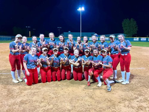 EP softball captures Lake Conference crown, looking for more as section play starts