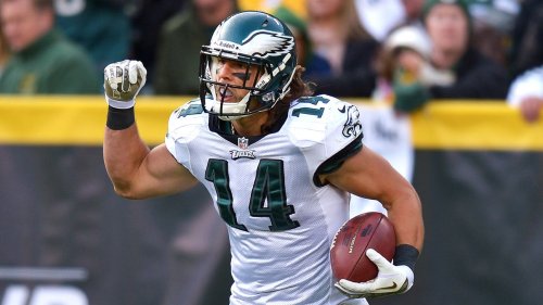 Eagles give new contracts to Cooper, Kelce