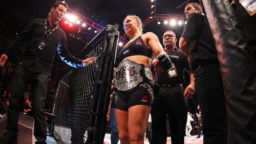Rousey: Pummeling of ex was in self-defense