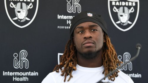 Raiders OC wants Ashton Jeanty to ditch 'Michael Myers' stance