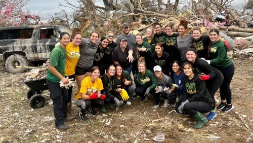 Paris Junior College Softball Team Finds Lost Engagement Ring Flipboard