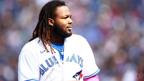 Jays' Guerrero Jr. day-to-day with inflamed knee