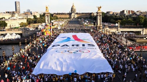 Paris mayor: No Russian team at 2024 Games if war continues