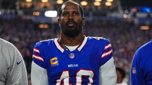 Bills' Miller turns himself in on felony domestic violence charge