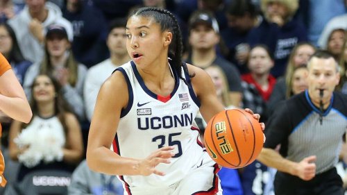 How Azzi Fudd's injury impacts UConn and the 2022-23 women's college basketball season