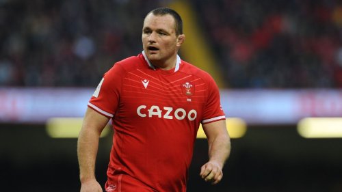 Wales rugby great Owens retires after 18 years