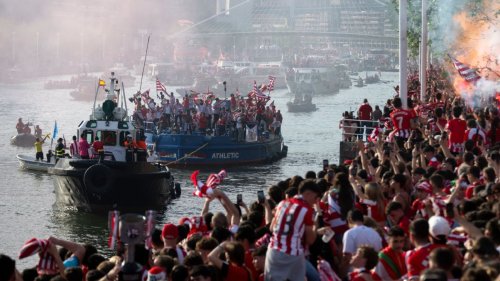Athletic's Copa win sparks boat party in Bilbao