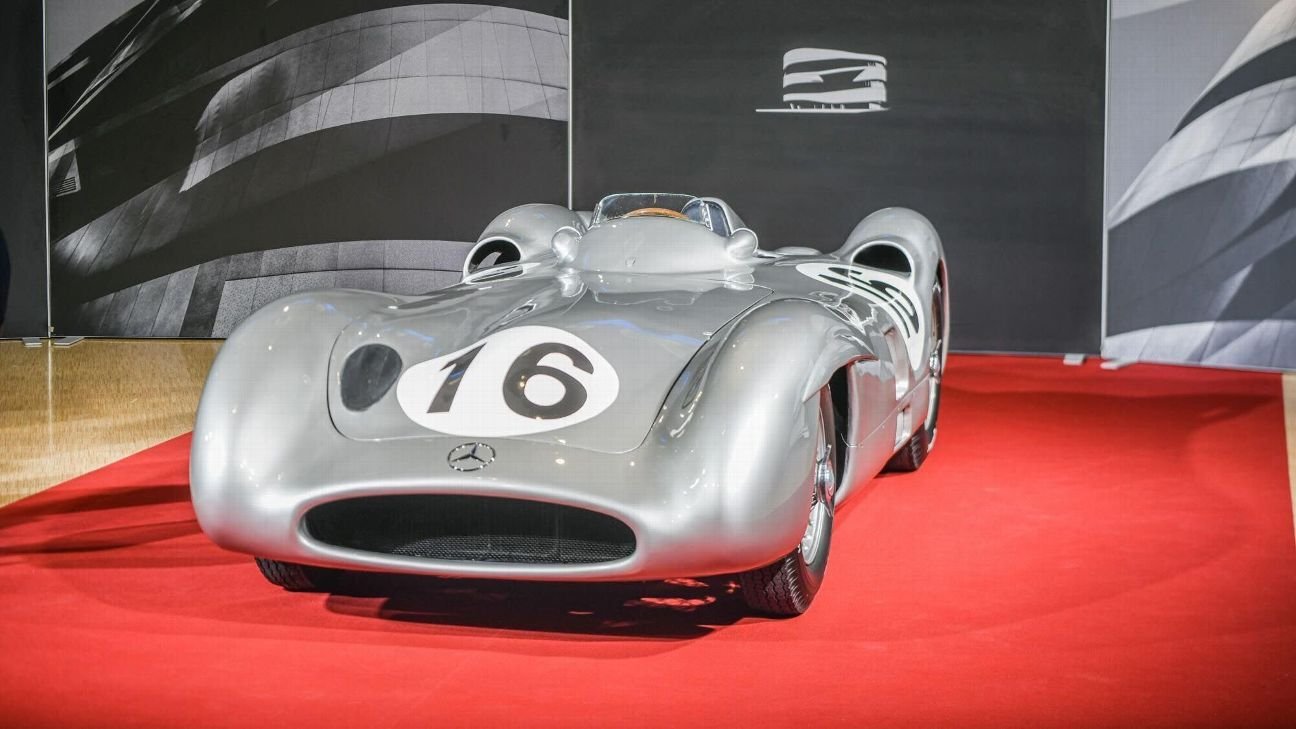 Mercedes' 1955 F1 car sells for record $53m at auction