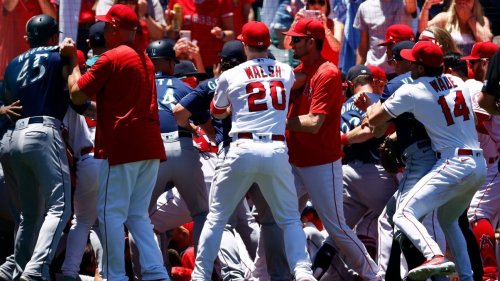 Eight ejected after wild brawl between Seattle Mariners, Los Angeles Angels