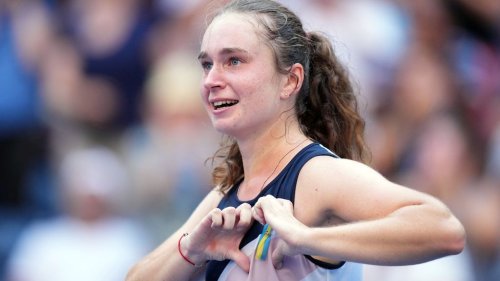 Ukrainian Daria Snigur stuns No. 7 Simona Halep; Coco Gauff advances in US Open