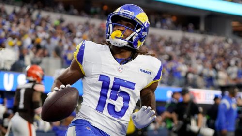 Rams re-sign WR Robinson to one-year contract